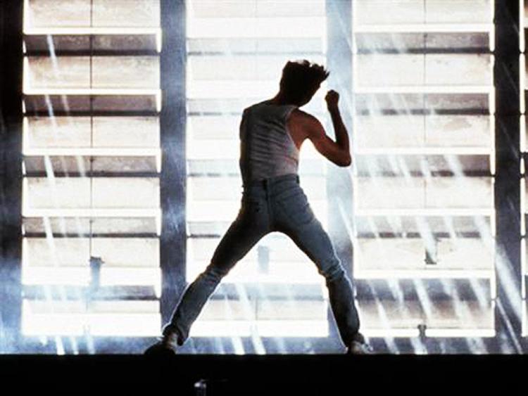 Dans. »Udgangspunktet er klassisk rock'n' roll, men her begynder man at ane breakdancen og hiphoppen«, siger Helen Dohlmann om 'Footloose' fra 1984. 