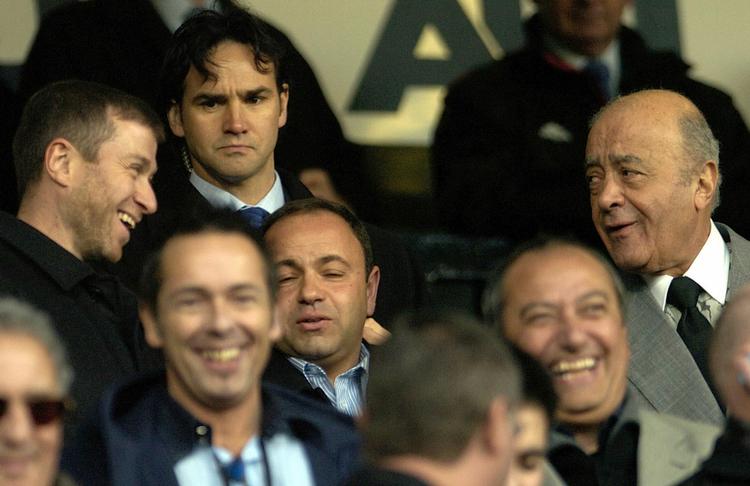 RIGMÆND. Chelseas Roman Abramovich (tv) og Fulhams Mohammed Al Fayed (th) er to af i alt 10 udenlandske ejere i Premier League. 