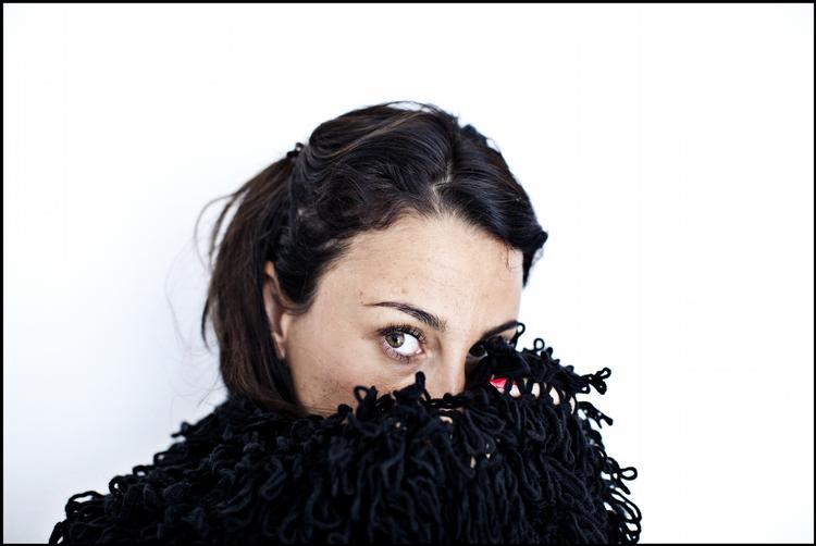 Prisvinder. Medina får overrakt sin MTV-pris ved et arrangement i Øksnehallen 2. november - fire dage før MTV Europe Music Awards i Belfast. 