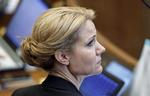 Kovending. »Der er mange løse ender«, mente Helle Thorning-Schmidt sidste år om overbetalingen af privathospitaler. Nu er hun helt tavs. 