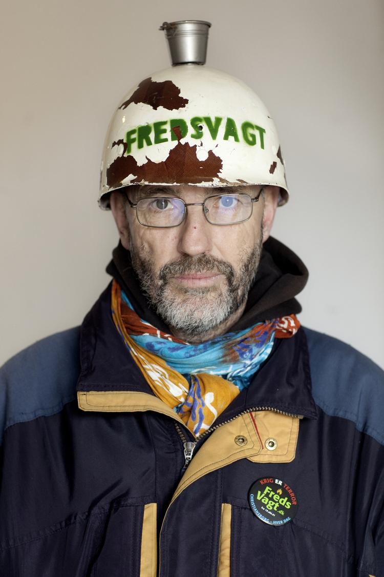 Fredsvagt. Bo Richardt har appelleret til politkkerne foran Christiansborg i ti år. 