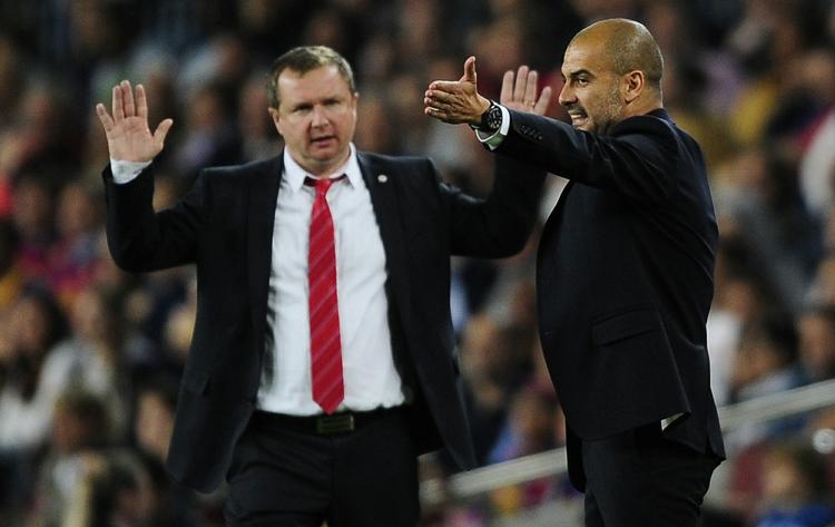 Topfodbold. De to trænere, Pep Guardiola (til højre) og Pavel Vrba havde følelserne uden på tøjet. 