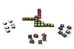 Spil med 6. 'Qwirkle' går ud på at lave rækker a 6 med forskellige figurer og farver. Et vidunderligt velfungerende strategispil med de bedst elementer fra spil som Scrabble, Tantrix, Rummikub og Sudoku. 