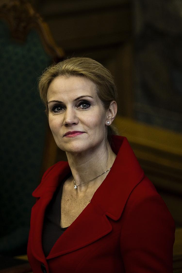 Glad. »Jeg forstår til fulde det libyske folks glæde. Jeg vil samtidig udtrykke min dybe medfølelse med de mange tusinde, som har mistet familier og venner, og som er blevet såret under konflikten i Libyen«, siger statsminister Helle Thorning. 