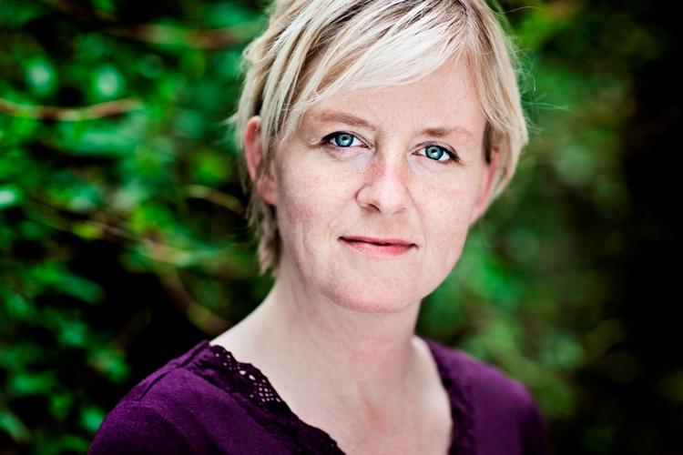 Tillid. Skuespillernes forbundsformand Katja Holm har fuld tillid til skuespilleren Thomas Magnussen, der søgte job hos nogle af de instruktører, han var i færd med at bedømme med henblik på at finde en dansk Oscar-kandidat. 