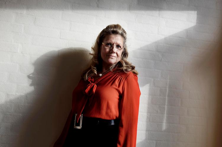 INGEN SMAG. Pia Moestrup elsker at lave mad, men hun kan ikke længere selv smage den, efter at hendes tunge er blevet halvdød efter bedøvelsen hos tandlægen. 