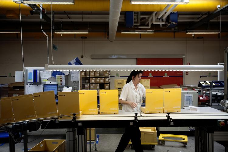 StomiPakkeri. Kvindelige entreprenører lader sig ofte inspirere af oplevelser fra hverdagen. Det var også tilfældet for Elise Sørensen, der i sin tid fik ideen til en stomipose og lagde grunden til medicinalvirksomheden Coloplast (billedet). 