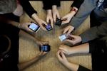 SHOPPING. 25 procent af unge mellem 15 og 44 år har allerede brugt mobilen til at handle med. (Arkivfoto) 