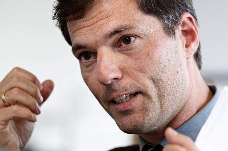 Fleksibel. Indtil videre beholder 'Top 182' sit navn, men »intet er hugget i sten på Radio 24syv«, som kanalchef Mikael Bertelsen formulerer det. 