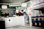 Normbryder. Matas i Lyngby Storcenter er en af de i alt 13 butikker, der nu også udleverer receptpligtig medicin til danskerne. 