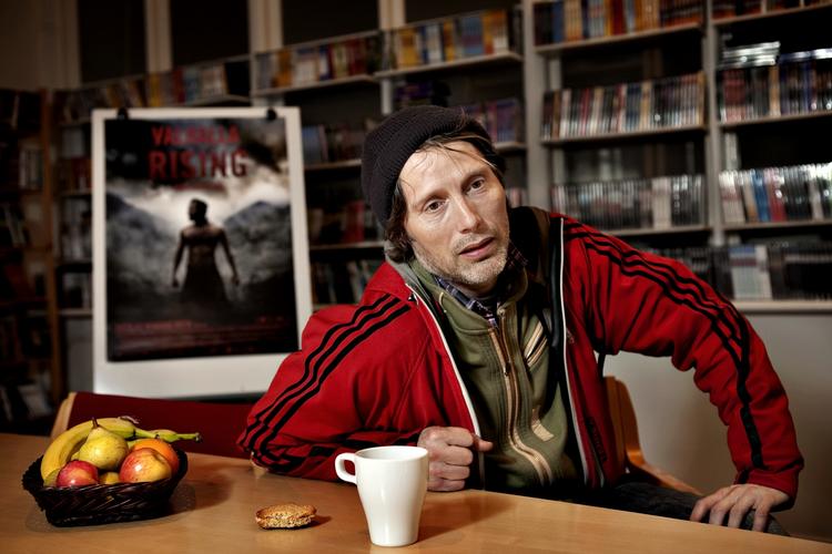 Vinder. Mads Mikkelsen modtager 'European Achievement in World Cinema Award' 3. december. 