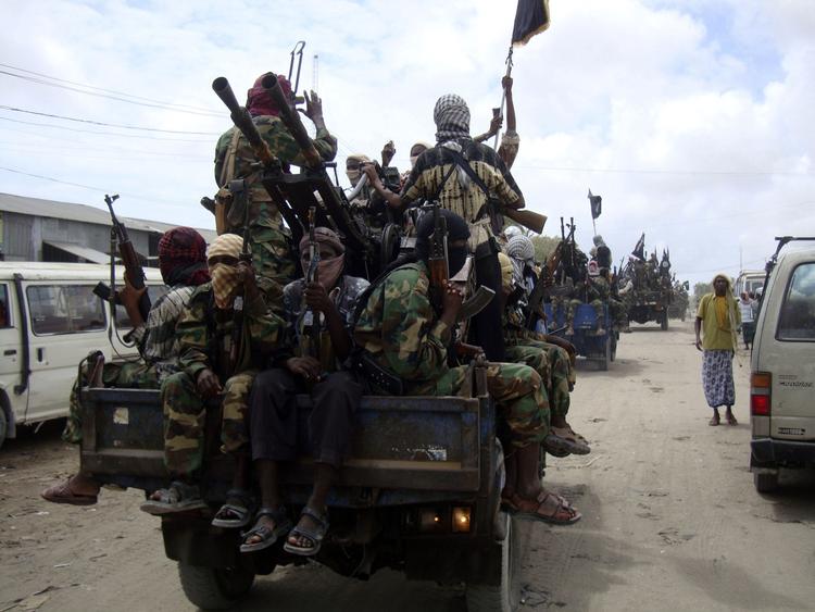 Bevæbnet. Hjælpeorganisationer skal konstant være beskyttet af bevæbnede vagter for at kunne arbejde i Somalia. 