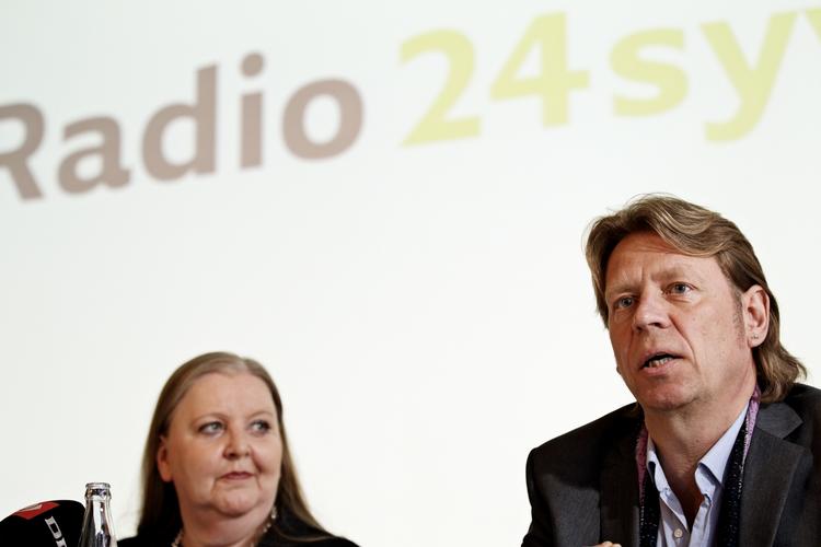 All-talk. »Forsinkelsen skyldes, at vi ikke er på plads med det musikkoncept, vi vil lave. Vi har masser af ideer til, hvad vi vil med musikken, men vi har ikke nået at blive klar«, siger direktør Jørgen Ramskov. 