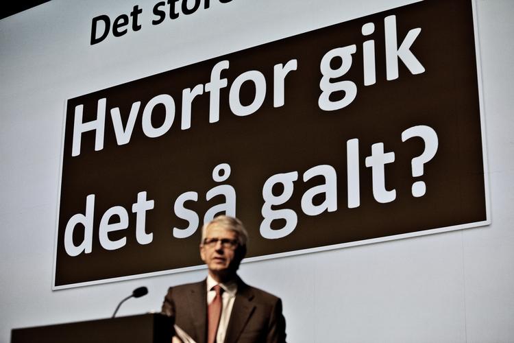 Selvransagelse. Amagerbankens daværende formand, Niels Heering, forsøgte på et aktionærmøde at forklare, hvorfor det gik, som det gik. 