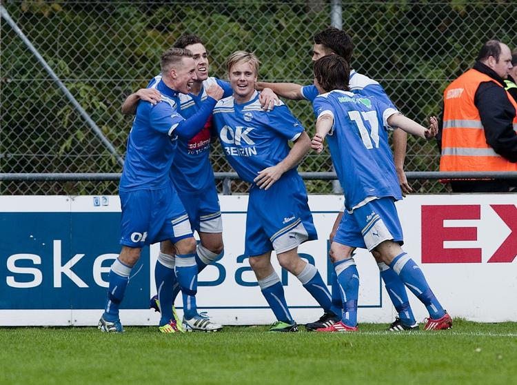 1-0. Fynsk jubel efter Anders K. Jacobsen har bragt Næsby foran 1-0. 