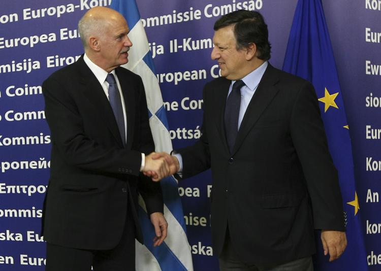 The Greek Prime Minister George Papandreou (left) shaking hands with the European Commission President Jose-Manuel Barroso. Archive. 