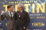 Tintin. Skuespilleren Jamie Bell (t.v.) har lagt krop, ansigt og stemme til Tintin, inden hele moletjavsen blev konverteret til animation ved hjælp af den såkaldte motion capture-teknik. Ved Bells side ses instruktøren Steven Spielberg. 