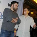 Venner. Affleck og Damon var med til at introducere begrebet 'bromance' tilbage i 1997 med 'Good Will Hunting'. Nu vender makkerparret tilbage. 