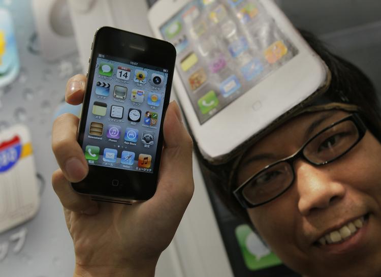 påfaldende. Forsikringsselskaberne understreger, at de ikke kan svare på, hvorfor der tilsyneladende er en stigning i antallet af skadede iPhones, når Apple sender en ny telefon på gaden, men finder sammenhængen påfaldende. 