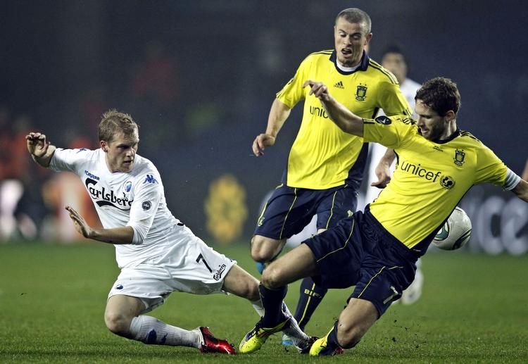 av. Nederlaget til FCK gjorde ondt mentalt på Mikkel Thygesen, selv om det er Martin Bergvoild og Clarence Goodson, der risikerer fysisk smerte i denne duel. 
