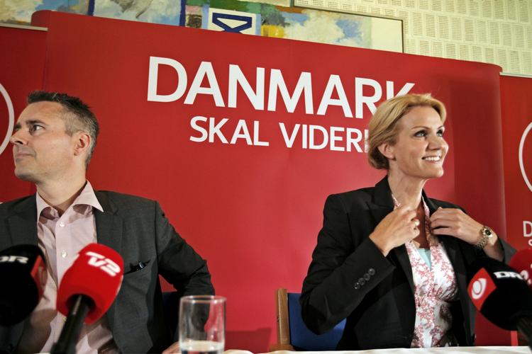 Socialdemokraternes Formand Helle Thorning-Schmidt og politisk ordfører Henrik Sass Larsen til sommergruppemøde på Metalhøjskolen i Jørlunde. 