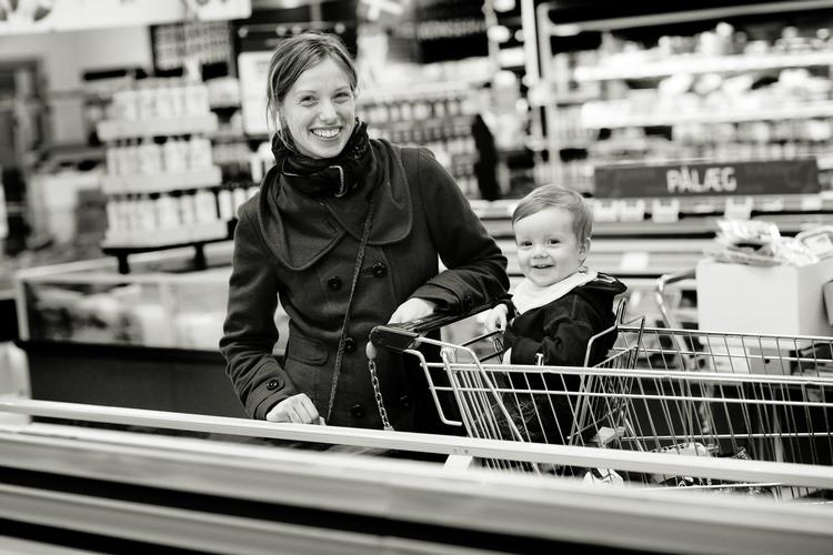 Utilfredshed. Tjek har spurgt folk i supermarkedet om, hvad de synes om den nye fedtskat - og den er folk langt fra tilfreds med. 