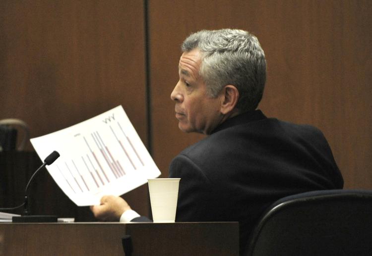 Ekspert. Lægen Robert Waldman forklarede i vidneskranken, at musikeren Michael Jackson var afhængig af Demerol. Jackson døde 25. juni 2009. 