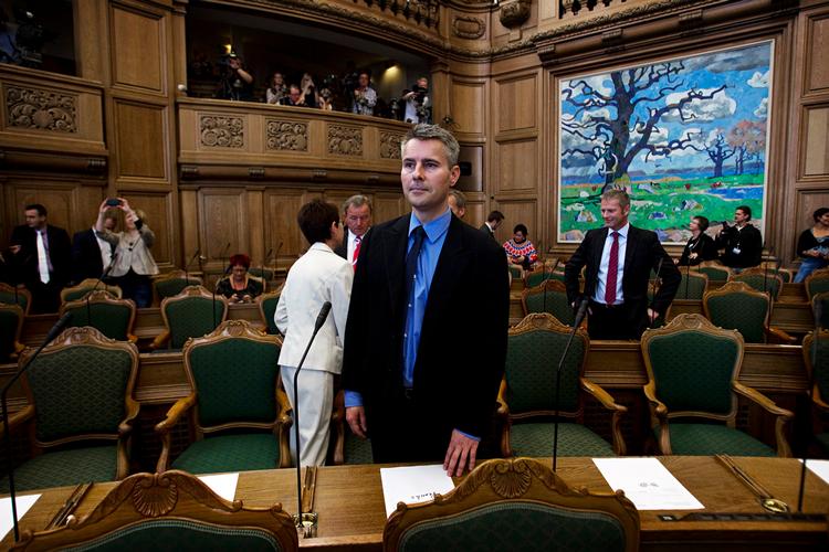 Granskes. »Nu vil jeg gerne have udtømt denne sag. Det skylder jeg mine nærmeste. Derfor vil jeg på ingen måde spekulere i, hvad jeg skal lave om to år«, siger Henrik Sass Larsen. 