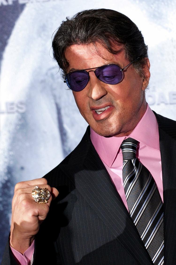 stallone. Manusforfatteren Marcus Webb anklager nu Sylvester Stallone for at have kopieret dele af et manuskript uden tilladelse. 