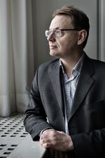 Julehjælp. Vil Joachim B. Olsen have en fattigdomsgrænse?, spørger Jann Sjursen. 