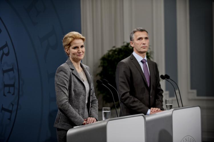 Tak. Efter en arbejdsfrokost med statsminister Helle Thorning-Schmidt (S) takkede Norges statsminister, Jens Stoltenberg, for omsorgen, da Norge i sommer blev ramt af tragedien på Utøya. 