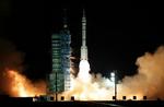 Liftoff. Shenzhou 8 blev opsendt meget tidligt tirsdag morgen fra Gobi-ørkenen i det nordlige Kina. 