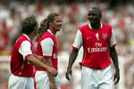 Legender. Lee Dixon (tv) er sammen med et par andre store Arsenal-profiler, Emmanuel Petit (midt) og Patrick Viera under en velgørenhedskamp i 2006. 