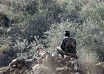 Kontrol. Siden marts er mere end 5.000 syriske flygtninge strømmet over grænsen til Libanon, hvor Syrien ifølge flere vidner graver landminer ned. 