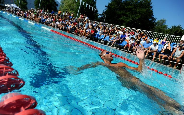 Tilskuermagnet. Selv til en åben træning trækker 29-årige Ian Thorpe masser af tilskuere. 
