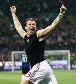Ramt. Italienske medier har bl.a. oplyst, at Cassano har haft vanskeligt ved at tale og haft problemer med at holde balancen. 