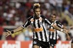 stjernefrø. Neymar jubler efter en scoring for Santos i sidste måned mod Flamengo. 
