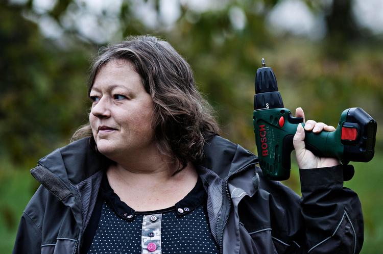 EFFEKTIVITET. Fødevareminister Mette Gjerskov er en kontant forbrugertype, der handler hurtigt og ikke er bleg for at gøre det selv, hvor andre køber serviceydelser. Foto: Peter Mydske 