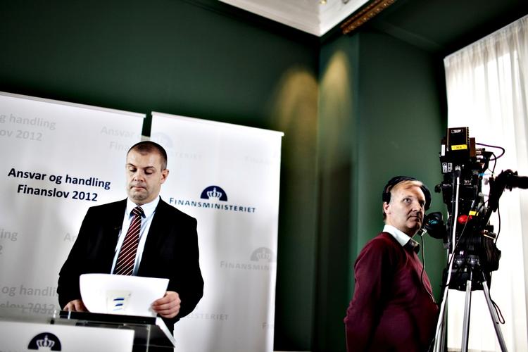 Afdæmpet. Finansminister Bjarne Corydon fremlagde torsdag regeringens forslag til finanslov. En finanslov som flere økonomer beskriver som en »afdæmpet kickstart« 