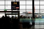 easyjet_07-11-2011_2RCSG13.jpg