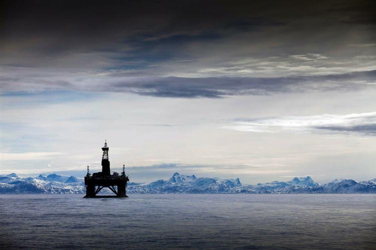 Prøveboringer. Cairn Energy forsøger for andet år i træk at finde olie ud for Grønland. Arkivbillede fra forrige sæson. 