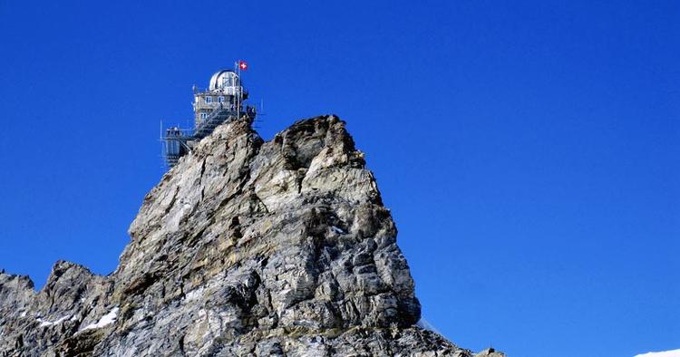 HØJDEPUNKT. Til februar 2012 er det præcis 100 år siden, at en visionær schweizer byggede en bjergbane op til bjergstationen ved Jungfraujoch på 'Top of Europe'. 