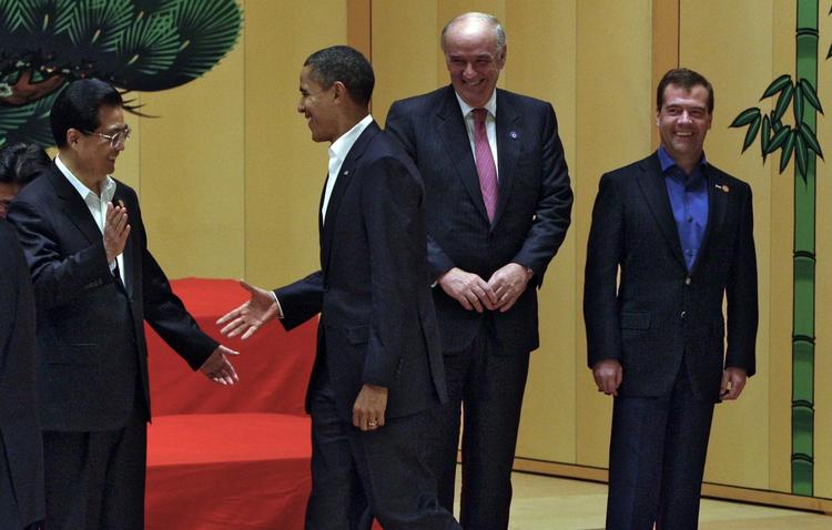 Topmøde. Hu Jintao, Barack Obama og Dmitrij Medvedev (t.h.) tager alle turen til Hawaii i weekenden. 