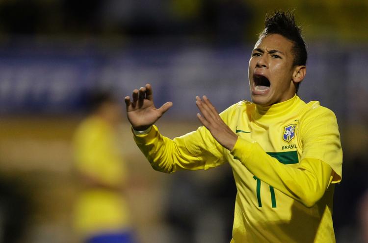 Mål. brasilienske Neymar  nævnes fortsat som ny angriber hos Real Madrid. 