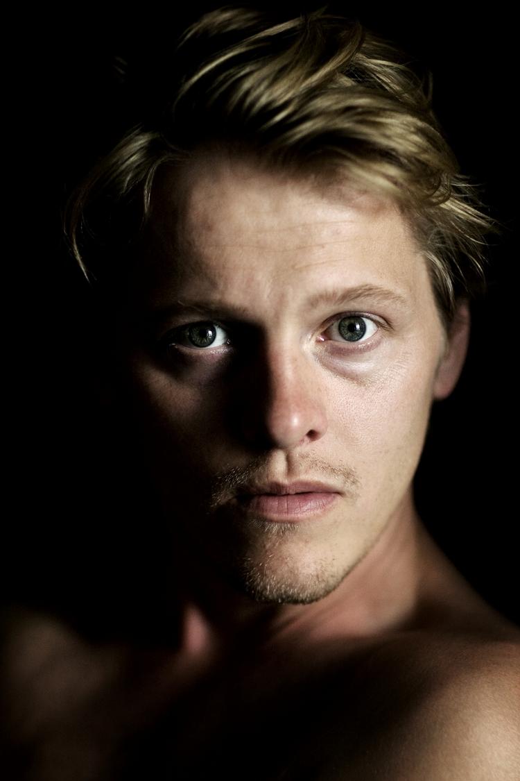 Dansk. Thure Lindhardt og Paw Henriksen spiller med i den nye europæiske tv-serie 'The Artist'. 