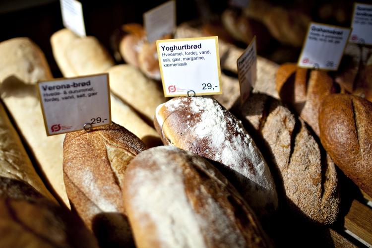 Brødflov. Der bliver længere og længere mellem de bagerbagte lækkerier i Danmark. 