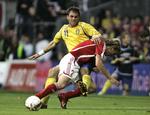 hovedpersoner. I 2007 blev den tidligere Brøndbyspiller Johan Elmander med sine to mål og eks-FCK'eren Christian Poulsen hovedpersoner i Parken, men siden har Sverige ikke scoret mod Danmark. 