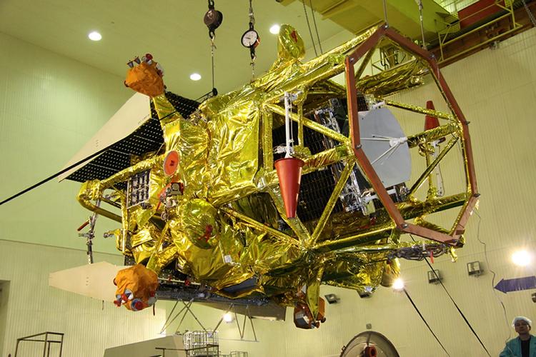 FEJLRAMT. Phobos-Grunt-sonden fotograferet på rumcenteret i Baikonur inden opsendelsen, der ser ud til at være gået galt. 