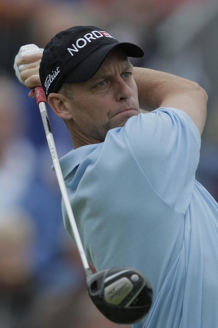 velspillende. Med en runde i 64 slag rykkede Anders Hansen 49 pladser frem i Singapore Open. 