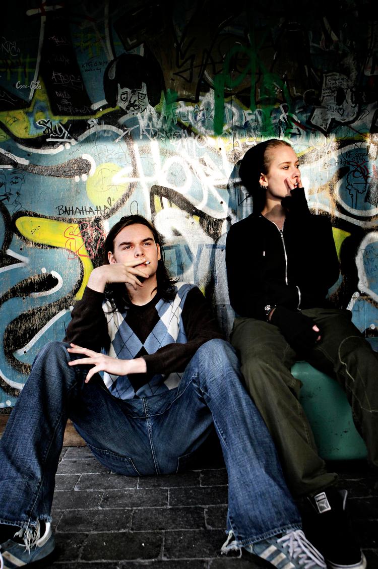 Smøger. Mindreårige rygere har for nemt ved at købe cigaretter, og Kræftens Bekæmpelse efterlyser, at loven håndhæves. 